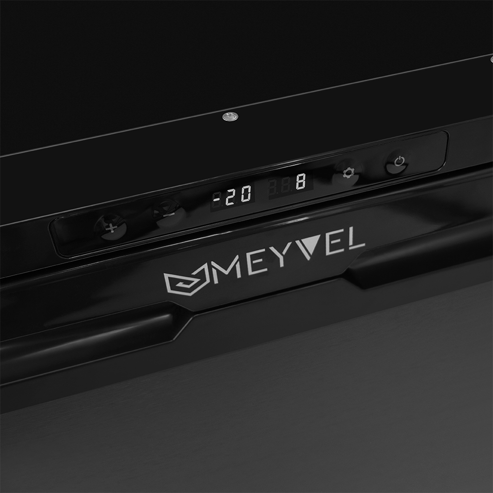 meyvel_af_db90x_14.jpg